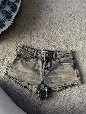 PacSun Two-Tone Washed Denim Shortie Shorts - Light & Dark Blue